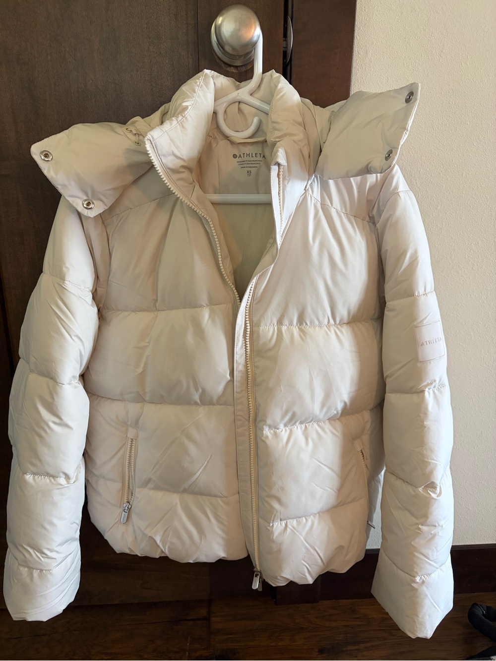 Athleta Cream Quilted Puffer Ski Jacket